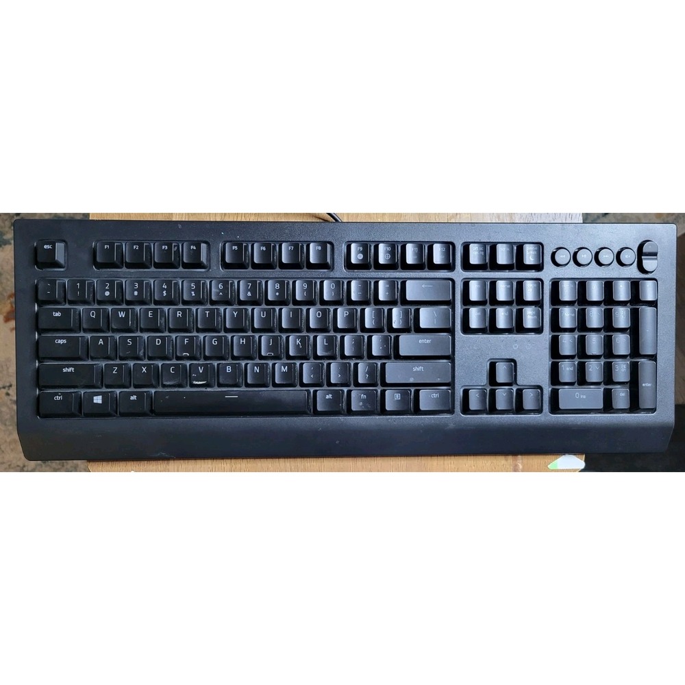 Razer Cynosa V2 Wired Gaming Keyboard Black RZ03-0340 Full Size RGB Membrane